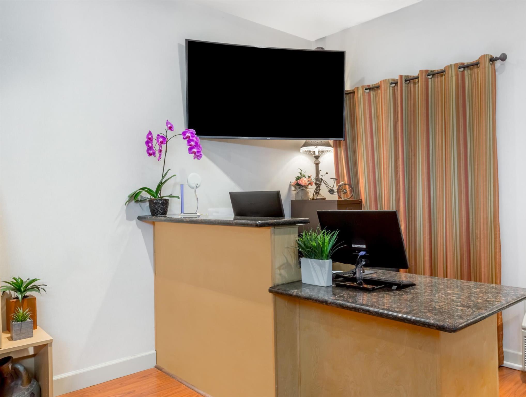 Monarch Valley Inn Marina At Monterey Bay ภายนอก รูปภาพ