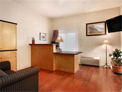 Monarch Valley Inn Marina At Monterey Bay ห้อง รูปภาพ